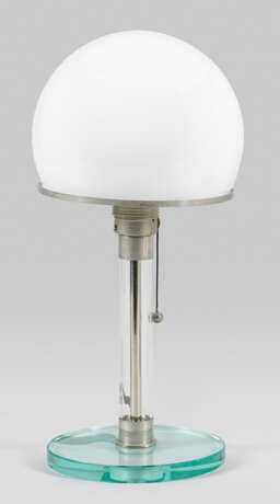 Bauhaus-Tischlampe "WG 24" von Wilhelm Wagenfeld - photo 1