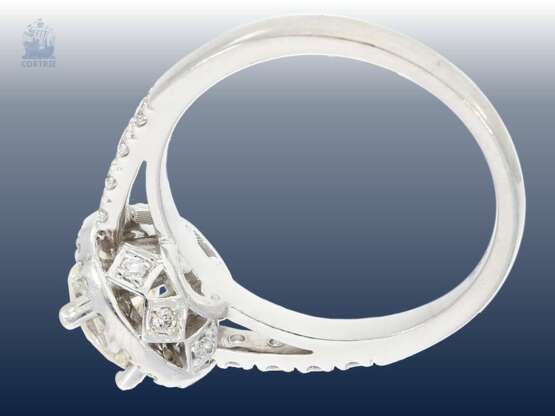 Ring: moderner und sehr schöner Brillant-Damenring, ca. 1,35ct - фото 2