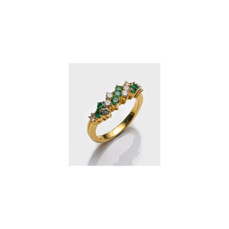 Eleganter Smaragd-Brillantring - фото 1