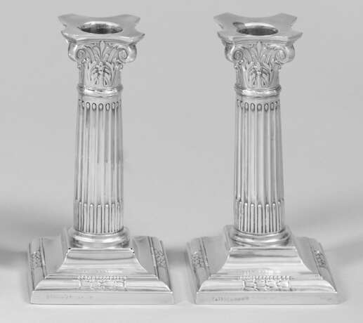 Paar kleine Tafelleuchter im Empirestil - Foto 1
