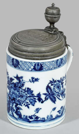Meissen Walzenkrug mit ostasiatischem Dekor in Blaumalerei - photo 1