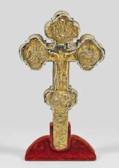 Museales und äußerst fein gearbeitetes Reliquienkreuz
