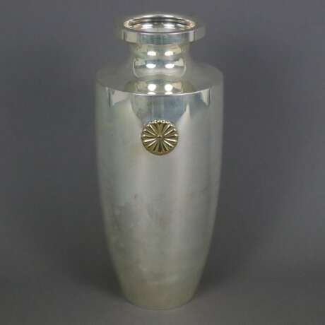 Silber-Vase - Japan, 20. Jh., Massivsilber, sich nach oben erwe - photo 1