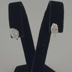 Ein Paar elegante Luxus-Ohrstecker mit großen Diamanten - Weißg