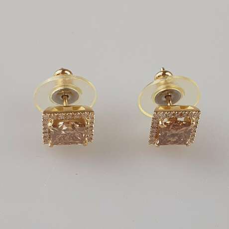 Ein Paar elegante Luxus-Ohrstecker mit großen Diamanten - Gelbg - photo 2