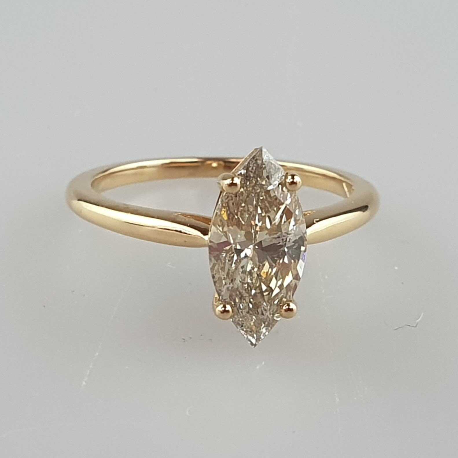 Eleganter Solitärring - Gelbgold 750/000, gestempelt, mittig be