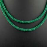Zweireihige Smaragdkette mit Rubinschließe - facettierte Smarag - photo 2