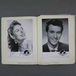 Zwei Autogramm-Alben aus den Jahren 1955 und 1956 & Karton mit