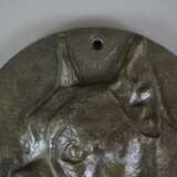 Reliefplakette mit Boxer-Hund - Eisenguss, bronziert, Darstellu - фото 3