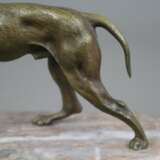 Tierskulptur "Jagdhund" - Bronze, braun patiniert, naturalistis - Foto 6
