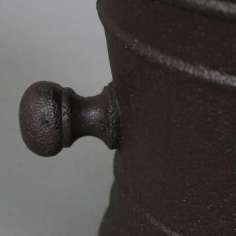 Antiker Mörser - Eisen, Korpus mit umlaufenden Wulstbändern, se - Foto 3