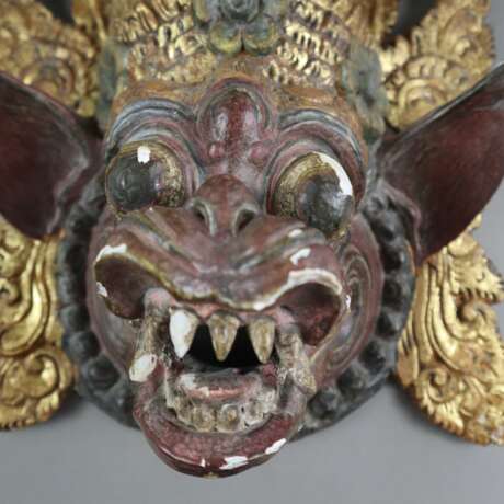 Barong-Holzmaske - Indonesien, Bali, Holz geschnitzt, farbig st - photo 2