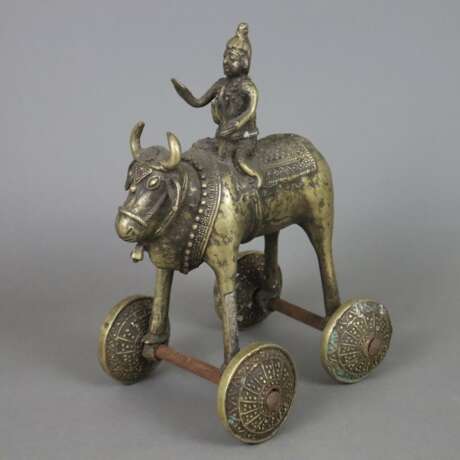 Schweres Tempelspielzeug - Indien 19./20. Jh., Gelbbronze / Eis - фото 1