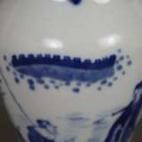 Blau-weiße Vase - China, frühe Qing-Dynastie, Porzellan, Balust - Foto 3
