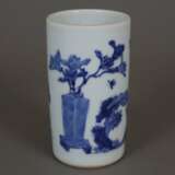 Blau-weißer Pinselhalter - China, frühe Qing-Dynastie, Porzella - Foto 1