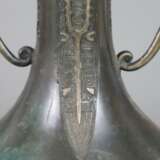 Hu-förmige Vase im archaischen Stil - China, helle Bronzelegier - photo 6