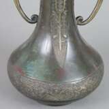 Hu-förmige Vase im archaischen Stil - China, helle Bronzelegier - photo 7