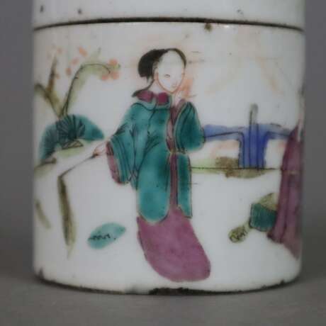 Deckeldose - China, späte Qing-Dynastie, Porzellan, zylindrisch - photo 3