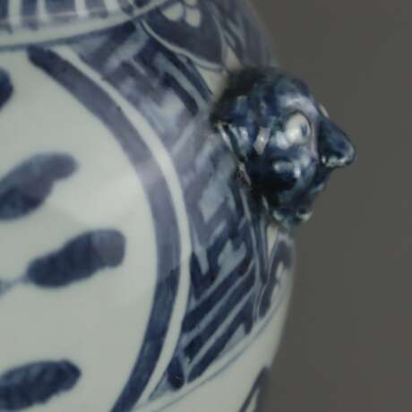 Große blau-weiße-Balustervase - China, in Unterglasurblau Drach - photo 11