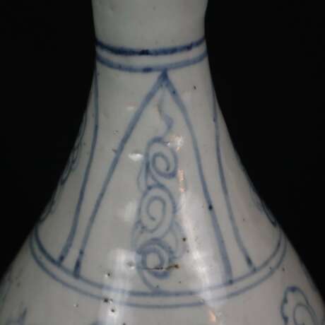 Flaschenvase - China, vom Typ „Yuhuchun“, Porzellanvase mit bir - photo 7