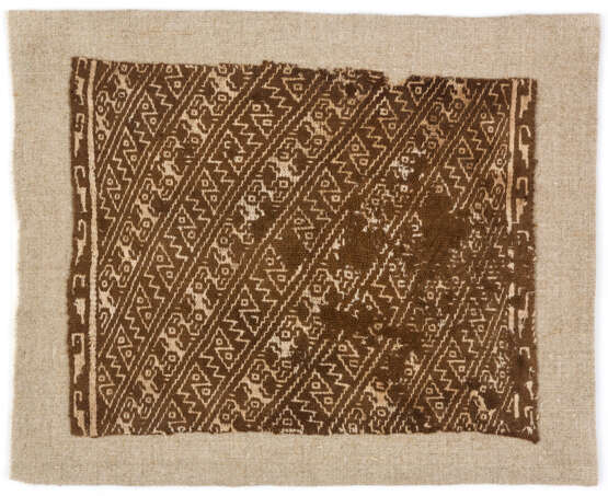 Altperuanischer Textilteil eines Umhangs (?) - Foto 1