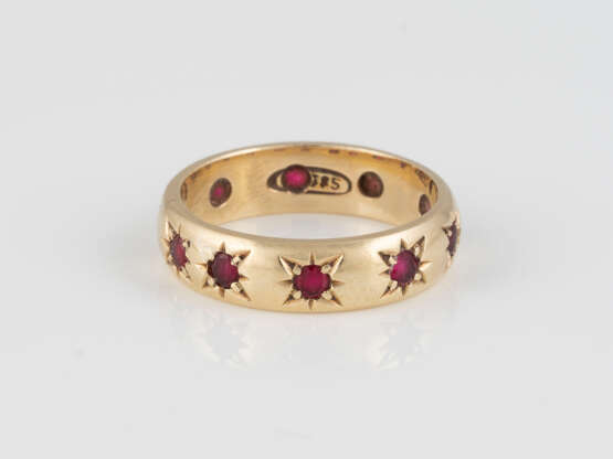 RUBIN-RING Gelbgold. Ringmaß ca. 50, Ges.-Gew. ca. 4,0 g. - Foto 1