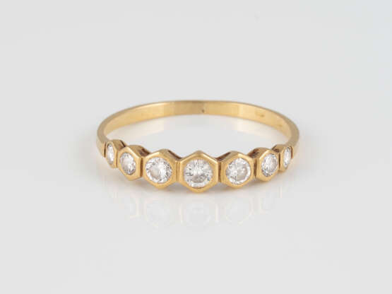 DIAMANT-RING Gelbgold. Ringmaß ca. 60, Ges.-Gew. ca. 1,7 g - photo 1