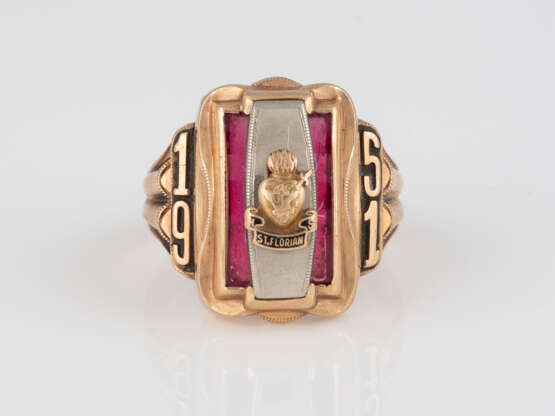 JAHRES-RING 'ST. FLORIAN - 1951' Gelbgold, Weißgold. Ringm - photo 1