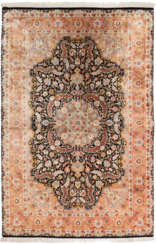 GHOM SEIDE Persien, Ende 20. Jh. 204 x 134 cm. Leichte Ge