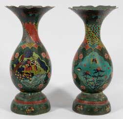 Cloisonné-Vase mit "Hundert Hirsche"-Dekor