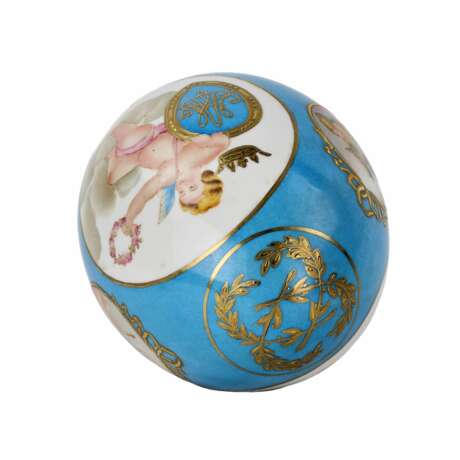 Grand oeuf de P&acirc;ques en porcelaine. Porcelain Hand Painted Gilding Neo-baroque 20th century - photo 5