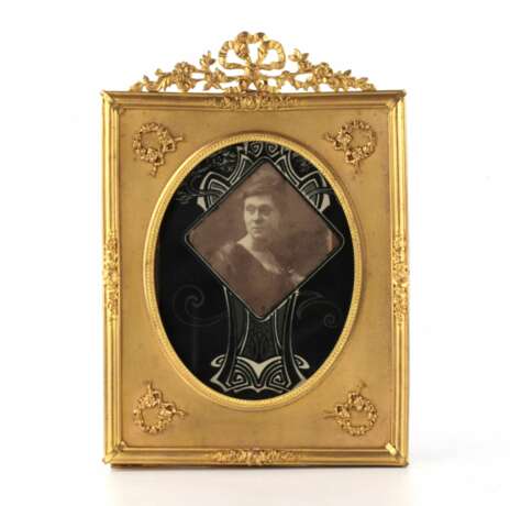 Cadre photo en bronze dore dans le go&ucirc;t du neoclassicisme. Gilded bronze brass Neoklassizismus Early 20th century - Foto 1