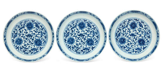 THREE BLUE AND WHITE `LOTUS SCROLL` DISHES - photo 1