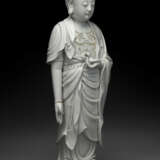 A LARGE DEHUA FIGURE OF BUDDHA - photo 2
