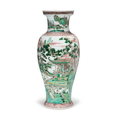 A LARGE AND FINELY DECORATED FAMILLE VERTE VASE - Foto 1