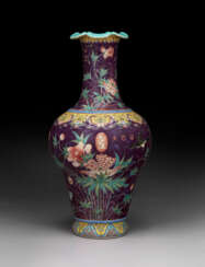 A DAYAZHAI FAMILLE ROSE AND GRISAILLE-DECORATED PURPLE-GROUND VASE