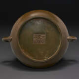 A LARGE BRONZE CENSER AND STAND - Foto 3