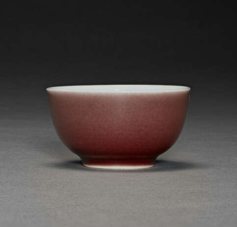 A SMALL COPPER-RED-GLAZED CUP - photo 2