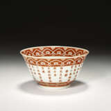 AN IRON-RED-DECORATED BOWL WITH POETIC INSCRIPTION - фото 1