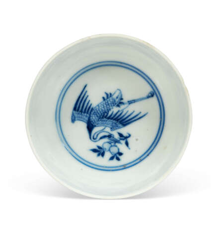 A SMALL BLUE AND WHITE `CRANES` CUP - photo 2