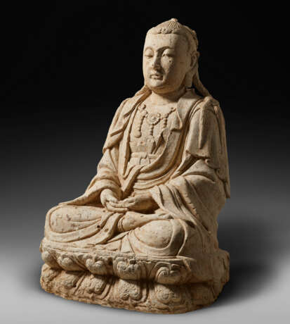 A VERY RARE LARGE DOCUMENTARY STONE FIGURE OF GUANYIN - photo 2