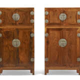 A PAIR OF HUANGHUALI MINIATURE COMPOUND CABINETS AND HAT CHESTS - photo 2