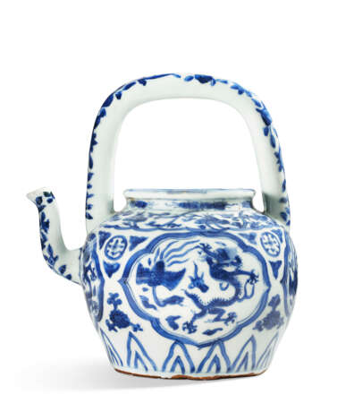 A BLUE AND WHITE TEAPOT - фото 1
