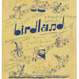 Printed menu card for legendary New York jazz club Birdland, c.1950, signed and inscribed in green ink on the front cover by Charlie Parker ‘To Beverly, Good Luck, Charlie Parker’ - Foto 1