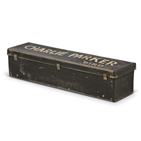 An instrument case, personally owned and used by Charlie “Bird” Parker, dating from his trip to Sweden in November 1950 - Foto 3