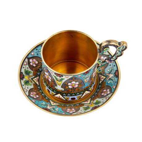 &Eacute;tonnamment belle tasse et soucoupe en email Art nouveau russe en argent. Silver 88 Cloisonné enamel Gilding Early 20th century - photo 4