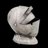 Blanke Rüstung zum Fußturnier mit geschlossenem Helm, deutsch 16. Jahrhundert - Foto 4