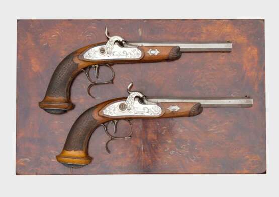 Ein Paar Perkussions-Pistolen von Jourjon im Kasten, Rennes/Frankreich um 1840 - Foto 3