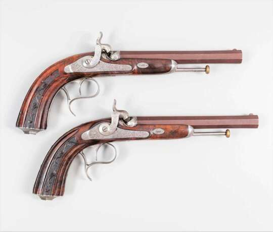 Ein Paar Perkussions-Pistolen, Belgien oder Frankreich um 1840 - photo 1