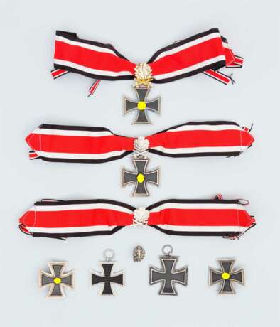 Konvolut von Eisernen Kreuzen und Ritterkreuzen - Sammleranfertigungen - Foto 1